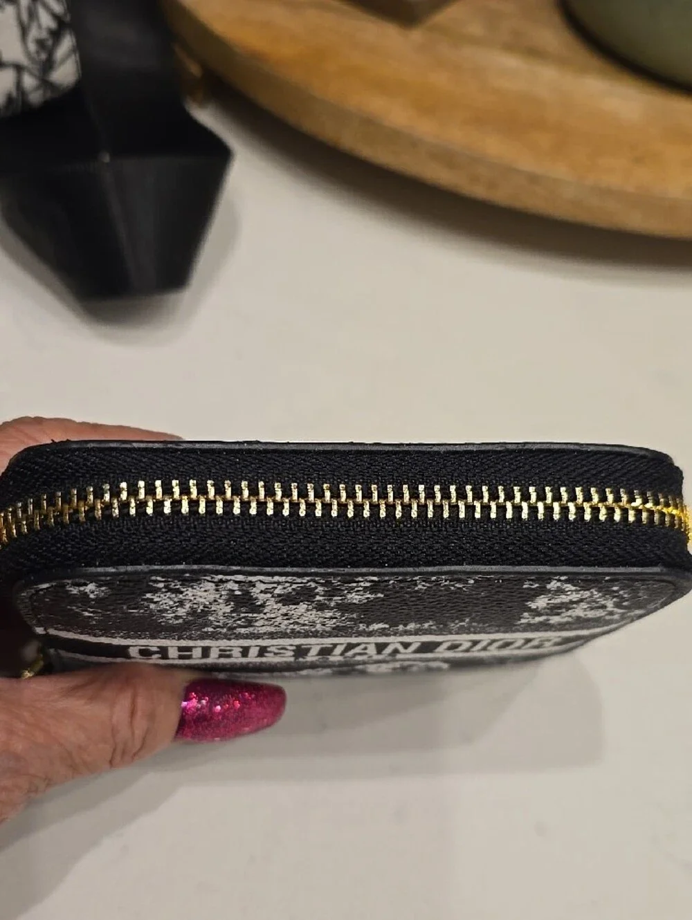 Unique Boutique compact zip